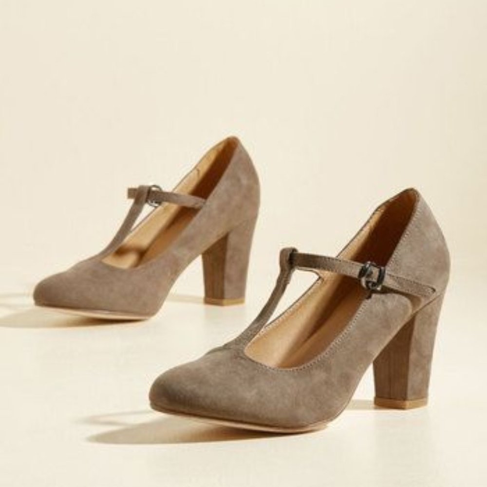 Modcloth "Spellbinding Stroll Heel" in Taupe - Size 36